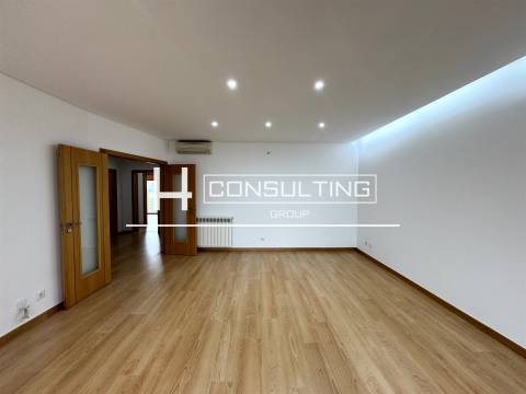 Apartamento T3 Venda em Odivelas,Odivelas