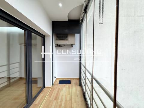 Apartamento T3 Venda em Odivelas,Odivelas