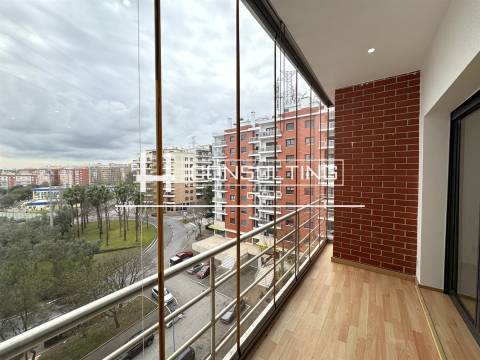 Apartamento T3 Venda em Odivelas,Odivelas