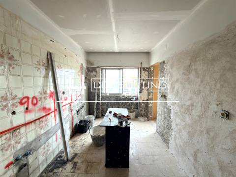 Apartamento T3 Venda em Baixa da Banheira e Vale da Amoreira,Moita