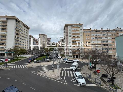 Apartamento T2 Venda em Odivelas,Odivelas