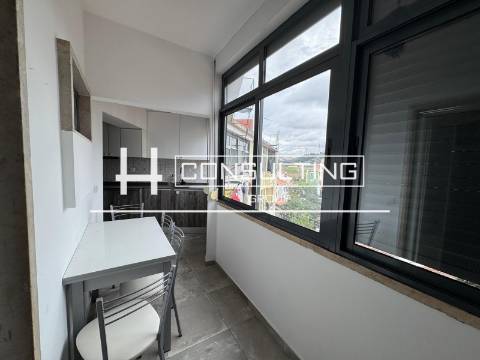 Apartamento T2 Venda em Odivelas,Odivelas