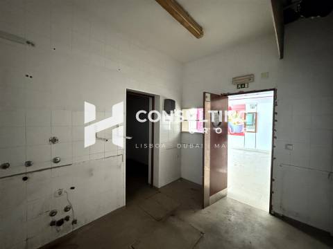 Loja  Arrendamento em Barreiro e Lavradio,Barreiro