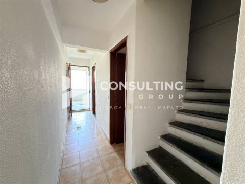 Apartamento T2 DUPLEX Venda em Alhos Vedros,Moita