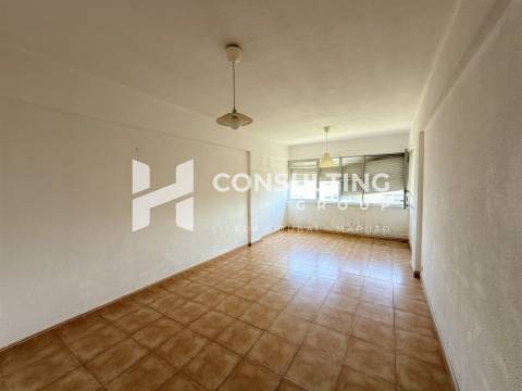Apartamento T2 DUPLEX Venda em Alhos Vedros,Moita