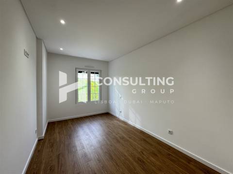 Apartamento T2 Venda em Águas Livres,Amadora