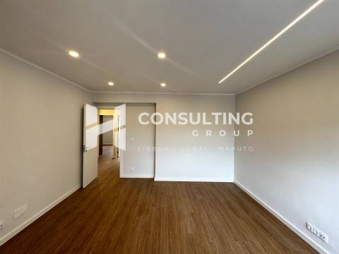 Apartamento T2 Venda em Carregado e Cadafais,Alenquer