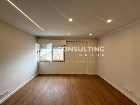 Apartamento T2 Venda em Carregado e Cadafais,Alenquer