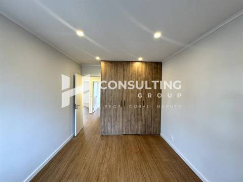 Apartamento T2 Venda em Carregado e Cadafais,Alenquer