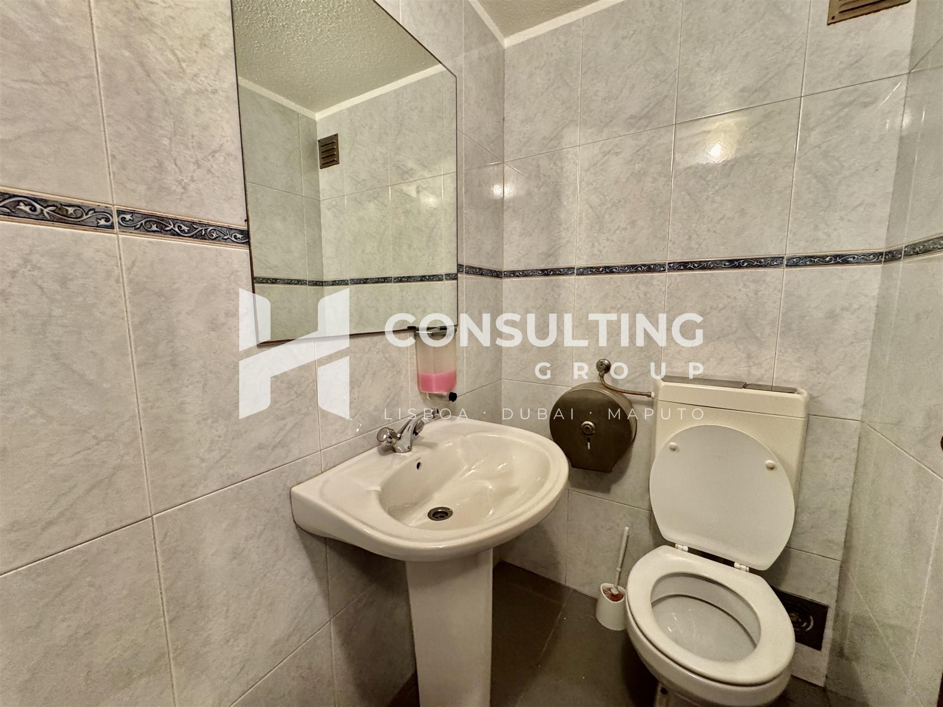 Loja  Trespasse em Mina de Água,Amadora