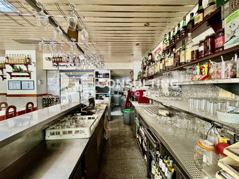 Loja  Trespasse em Mina de Água,Amadora