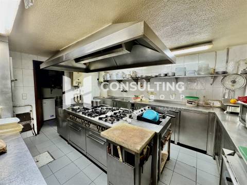 Loja  Trespasse em Mina de Água,Amadora