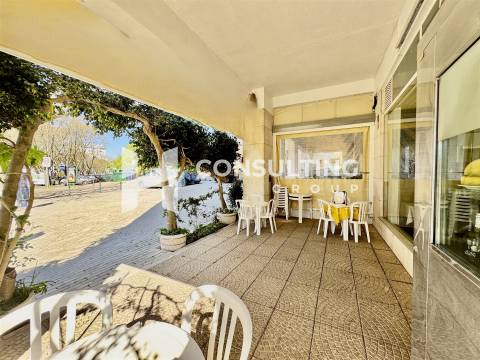 Loja  Trespasse em Mina de Água,Amadora