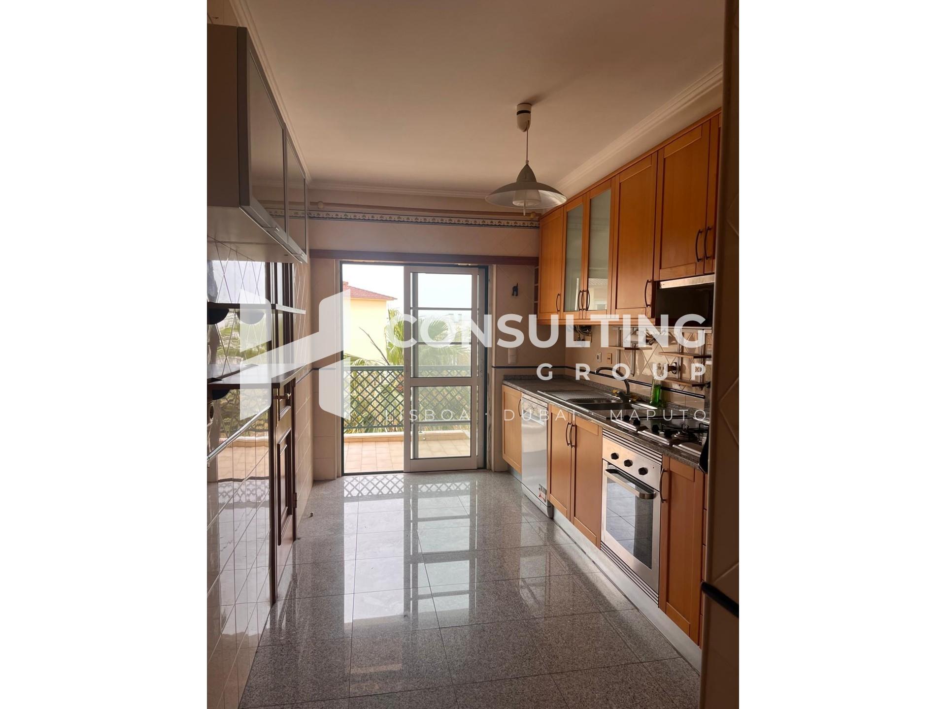 Apartamento T2 Venda em Carcavelos e Parede,Cascais