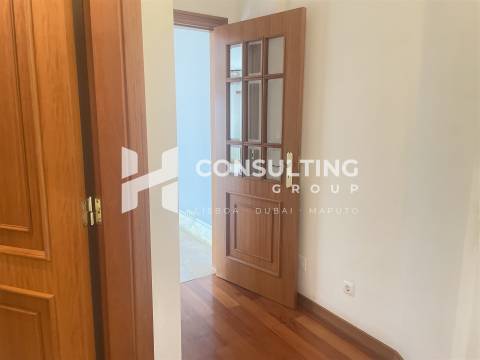 Apartamento T2 Venda em Carcavelos e Parede,Cascais