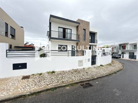 Moradia T5 Venda em Laranjeiro e Feijó,Almada