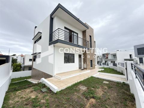 Moradia T5 Venda em Laranjeiro e Feijó,Almada