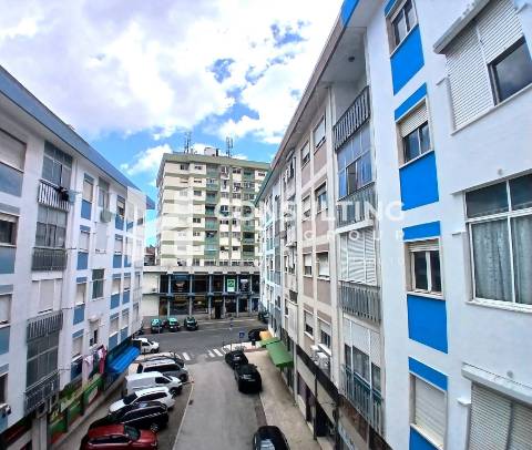 Apartamento T3 Venda em Odivelas,Odivelas
