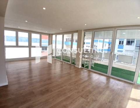 Apartamento T3 Venda em Odivelas,Odivelas