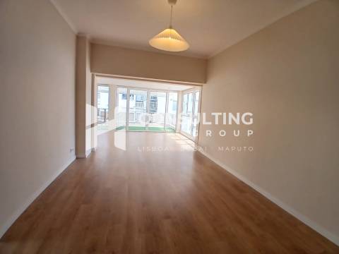 Apartamento T3 Venda em Odivelas,Odivelas
