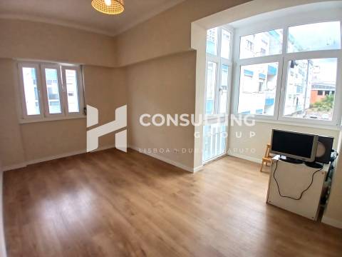 Apartamento T3 Venda em Odivelas,Odivelas