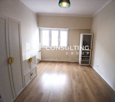 Apartamento T3 Venda em Odivelas,Odivelas