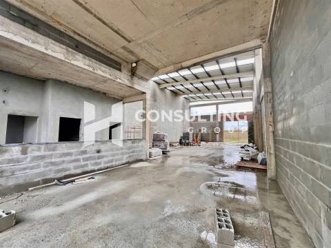 Armazém  Venda em Seixal, Arrentela e Aldeia de Paio Pires,Seixal