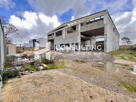 Armazém  Venda em Seixal, Arrentela e Aldeia de Paio Pires,Seixal