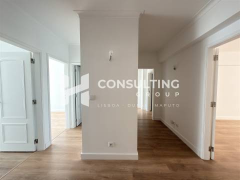 Apartamento T3 Venda em São Domingos de Benfica,Lisboa