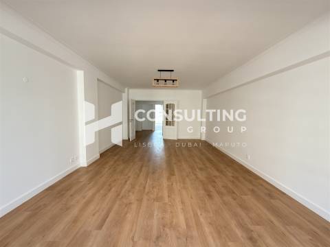 Apartamento T3 Venda em São Domingos de Benfica,Lisboa