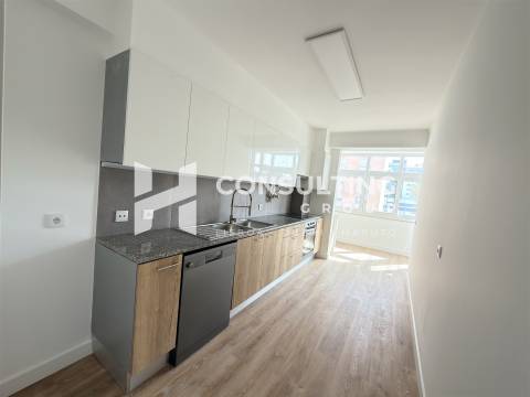 Apartamento T3 Venda em São Domingos de Benfica,Lisboa