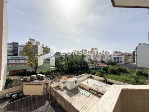Apartamento T3 Venda em São Domingos de Benfica,Lisboa