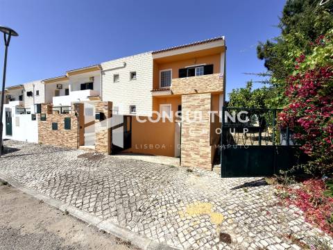 Moradia T4 Venda em Gâmbia-Pontes-Alto da Guerra,Setúbal
