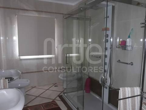 Moradia T5 Venda em Avelãs de Caminho,Anadia