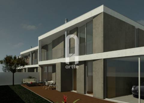 Moradia Geminada T4 Venda em Glória e Vera Cruz,Aveiro