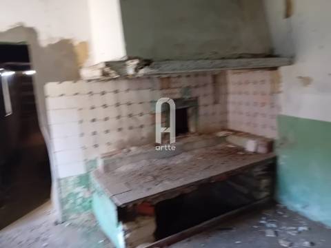 Moradia para Restaurar T3 Venda em Esgueira,Aveiro