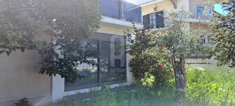 Moradia T4 Isolada em Azurva