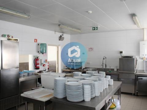 Loja  Arrendamento em Caldas de Vizela (São Miguel e São João),Vizela