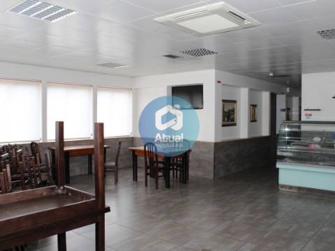 Loja  Arrendamento em Caldas de Vizela (São Miguel e São João),Vizela