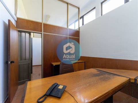 Armazém  Arrendamento em Moreira de Cónegos,Guimarães