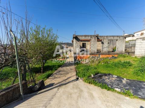 Moradia Isolada T3 Venda em Vilarinho,Santo Tirso