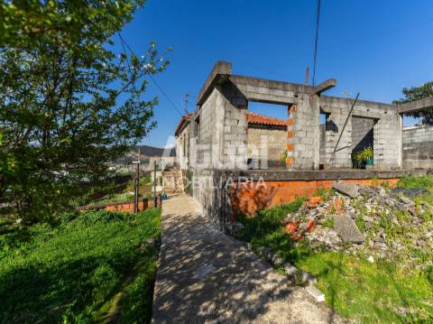 Moradia Isolada T3 Venda em Vilarinho,Santo Tirso