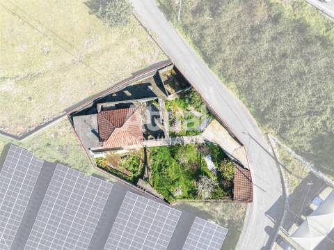 Moradia Isolada T3 Venda em Vilarinho,Santo Tirso