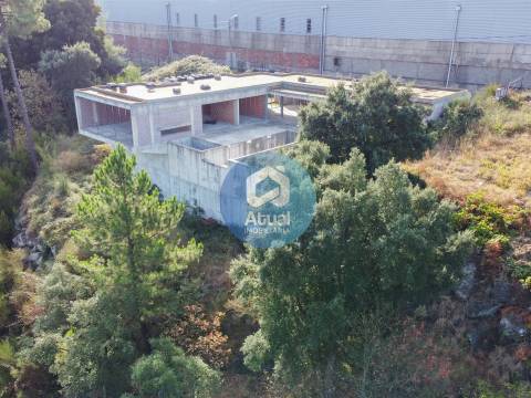 Moradia Isolada T3 Venda em Vilarinho,Santo Tirso