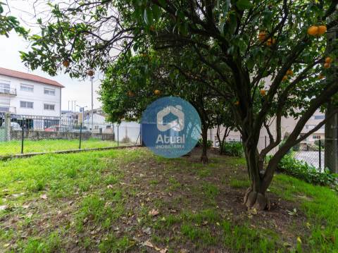 Apartamento T6 Venda em Caldelas,Guimarães