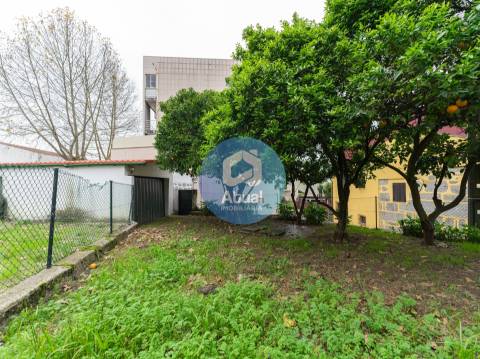 Apartamento T6 Venda em Caldelas,Guimarães