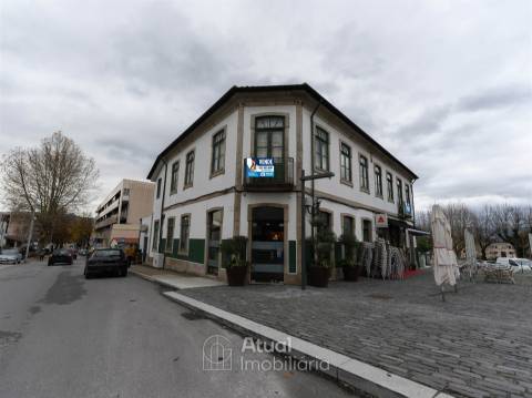 Prédio T6 Venda em Caldelas,Guimarães