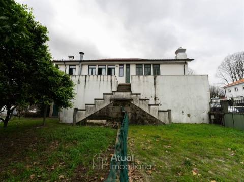 Prédio T6 Venda em Caldelas,Guimarães
