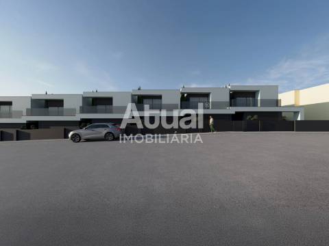 Moradia em Banda T3+1 Venda em Infias,Vizela