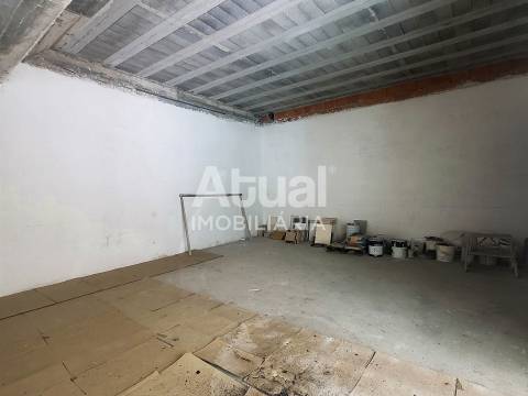 Loja  Venda em Caldas de Vizela (São Miguel e São João),Vizela